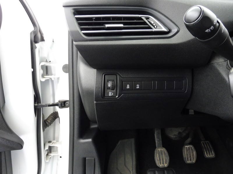 PEUGEOT 308 1.5 BLUEHDI 100CH E6.C S&S ACCESS - ref: 60787 - Photo 9