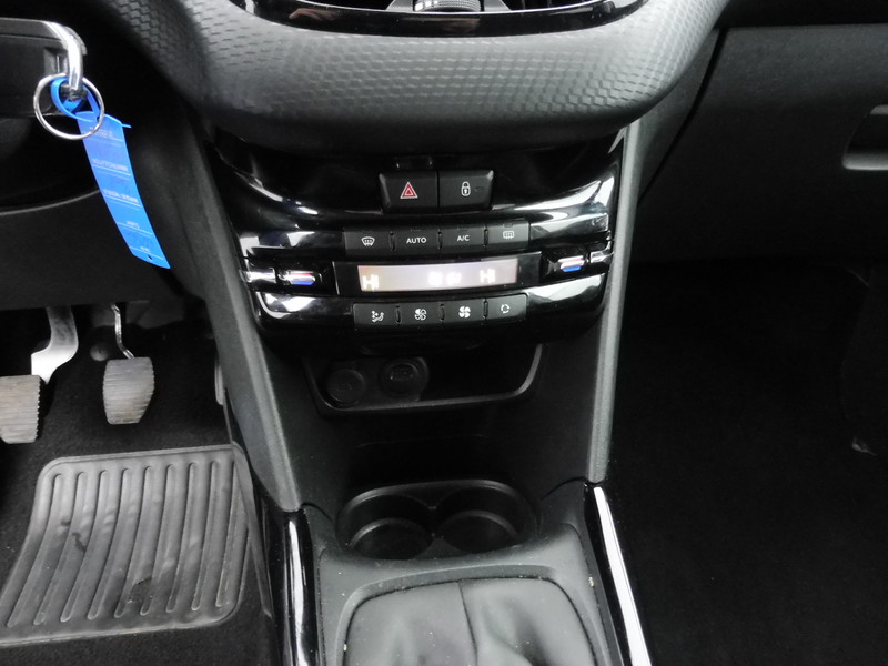 PEUGEOT 2008 1.2 PURETECH 110 ALLURE S&S 5CV - ref: 64360 - Photo 15