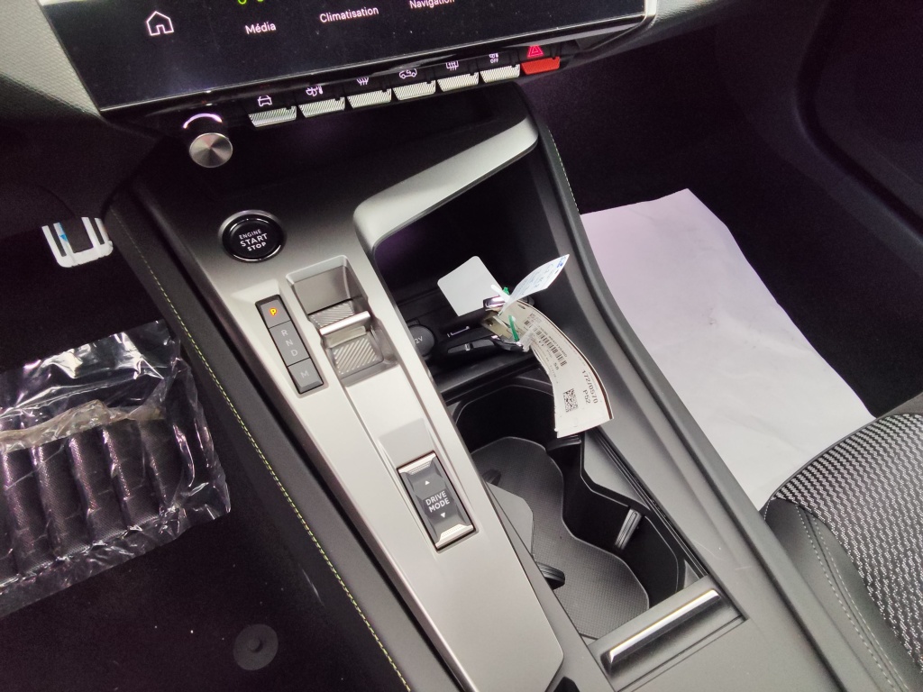 PEUGEOT 308 SW 1.2 HYBRID 136CH GT E-DCS6 - ref: 67848 - Photo 14