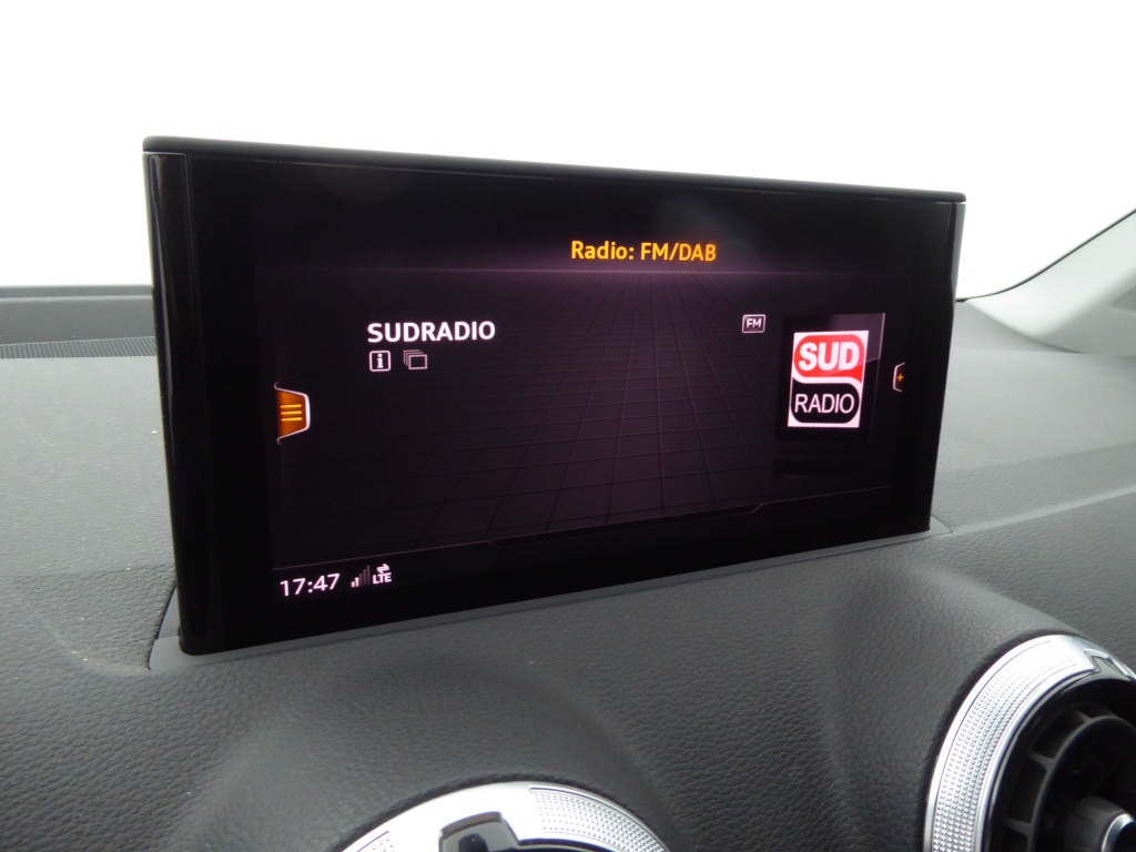 AUDI Q2 30 TDI 116CH PACK S LINE EXTERIEUR - ref: 68590 - Photo 13