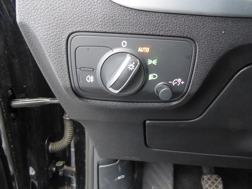 AUDI Q2 30 TDI 116CH PACK S LINE EXTERIEUR - ref: 68590 - Photo 8