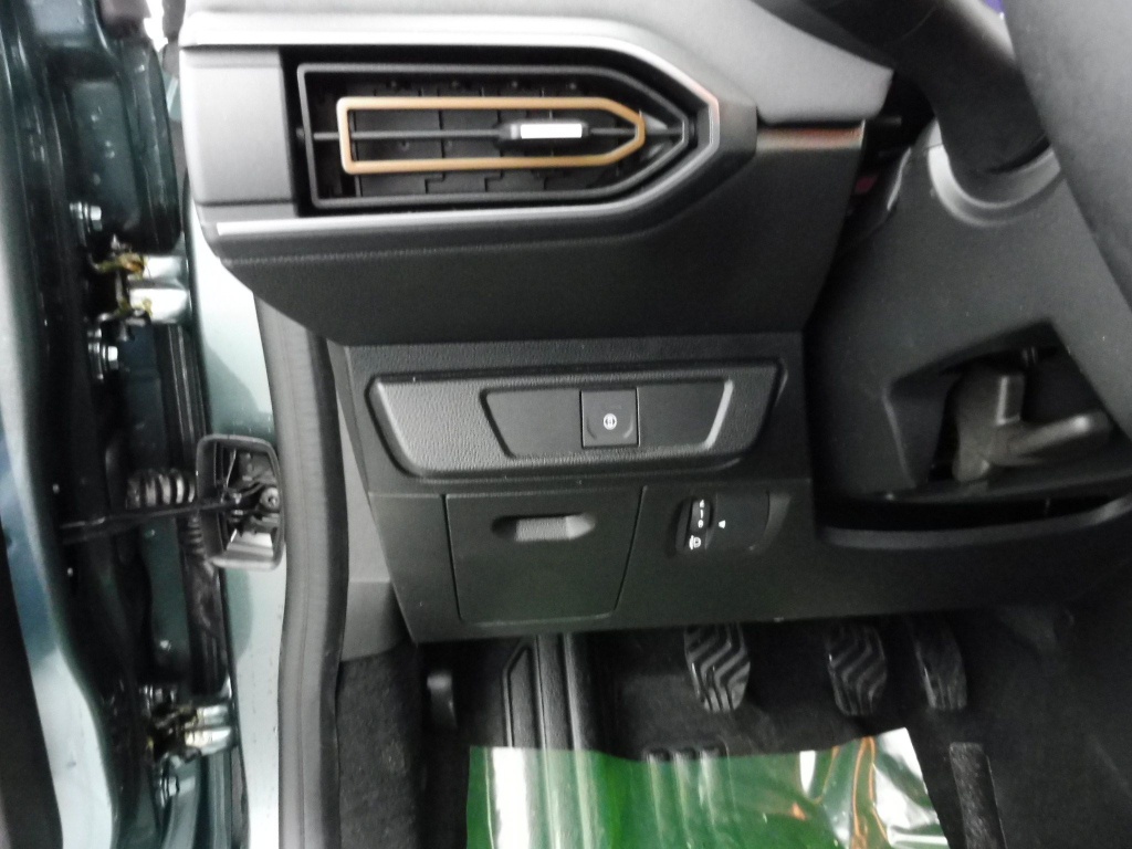 DACIA JOGGER 1.0 TCE 110CH EXTREME+ 7 PLACES - ref: 69116 - Photo 8