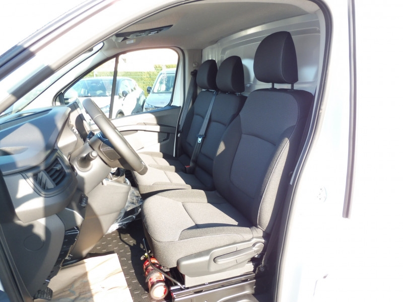 RENAULT TRAFIC III FG L1H1 3T 2.0 BLUE DCI 150CH ADVANCE -24 - ref: 69338 - Photo 3