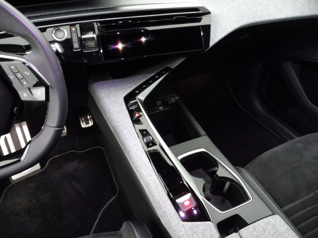 PEUGEOT 3008 HYBRID 136CH GT E-DCS6 - ref: 69907 - Photo 14