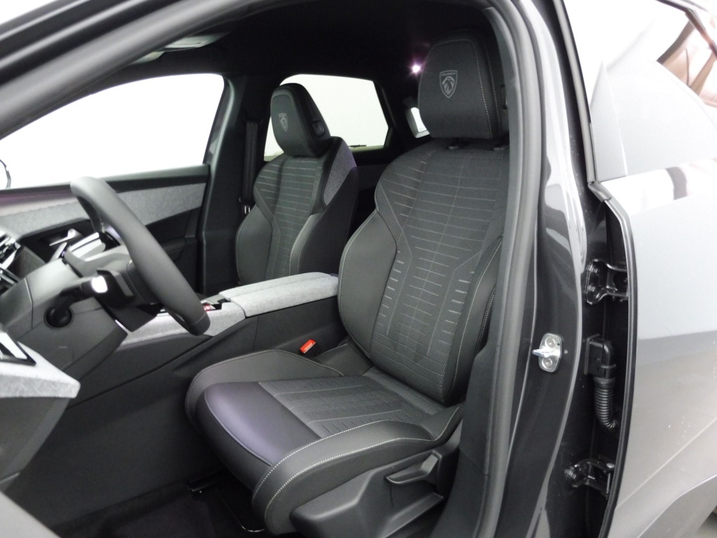 PEUGEOT 3008 1.2 HYBRID 136CH GT E-DCS6 - ref: 69962 - Photo 14