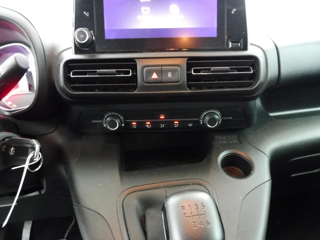 OPEL COMBO LIFE L1H1 1.5 D 100CH EDITION BVM6 - ref: 70158 - Photo 6