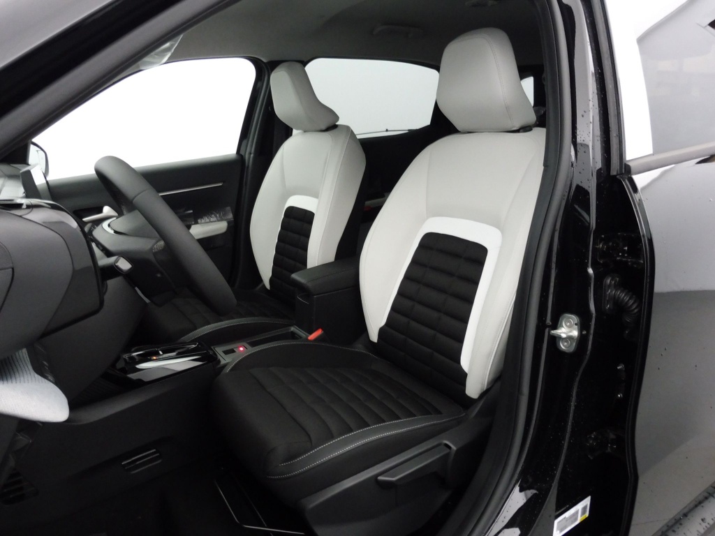 CITROEN C3 Aircross 1.2 HYBRIDE 136CH MAX E-DCS6 - ref: 70269 - Photo 15