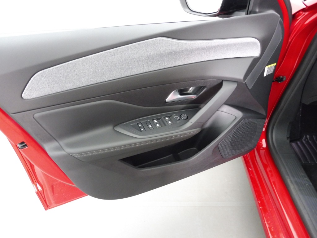 PEUGEOT 308 1.5 BLUEHDI 130CH S&S ALLURE EAT8 - ref: 70434 - Photo 17