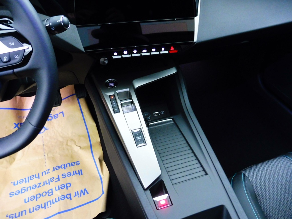 PEUGEOT 308 1.5 BLUEHDI 130CH S&S ALLURE EAT8 - ref: 70454 - Photo 13