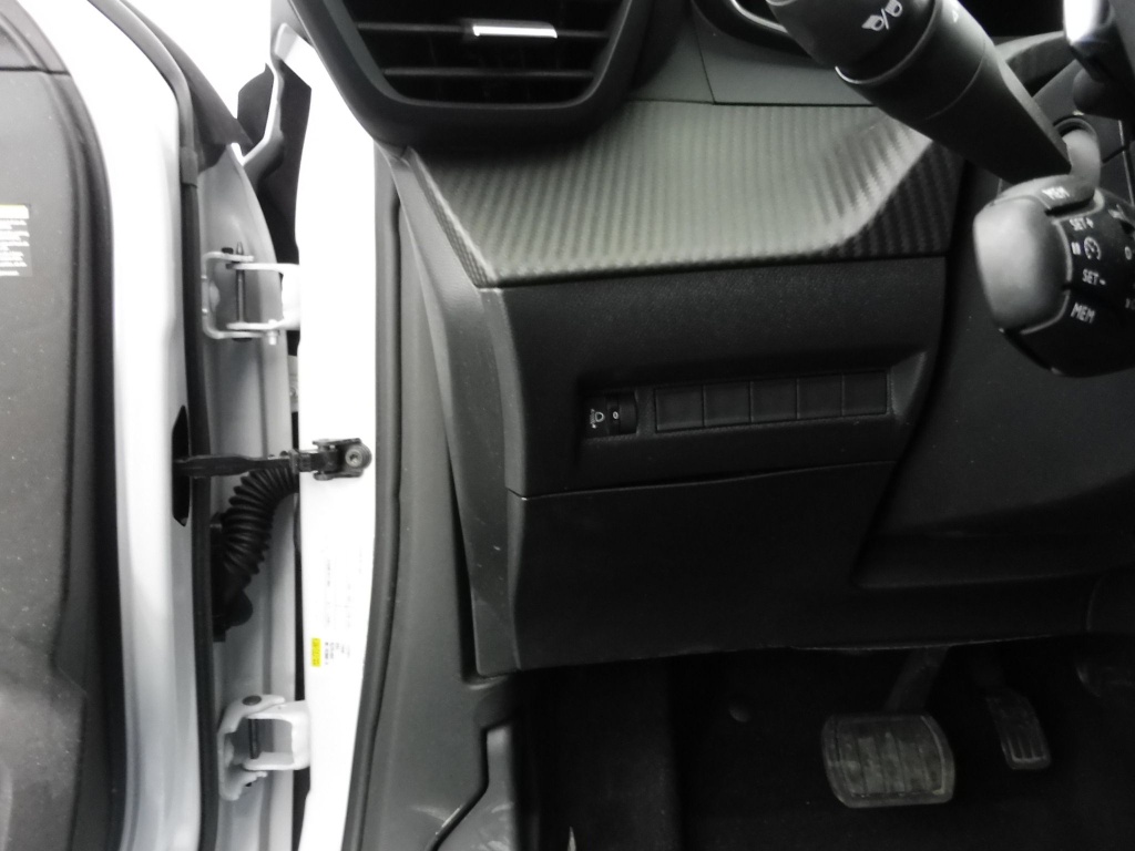 PEUGEOT 2008 1.2 PURETECH 130CH S&S ALLURE EAT8 - ref: 70491 - Photo 8