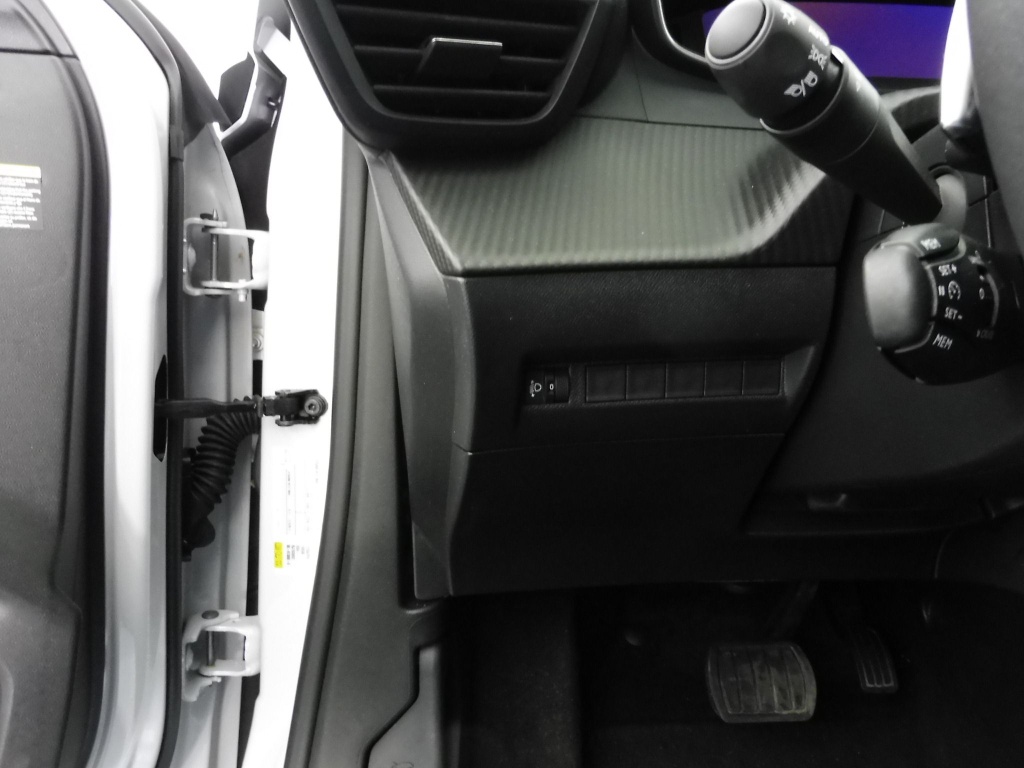 PEUGEOT 2008 1.2 PURETECH 130CH S&S ALLURE EAT8 - ref: 70492 - Photo 8
