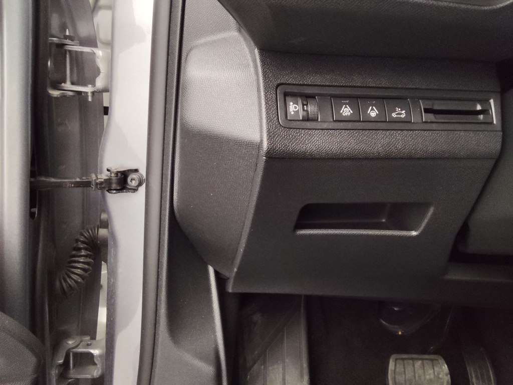 PEUGEOT 3008 HYBRID 136CH ALLURE PACK E-DCS6 - ref: 70513 - Photo 8
