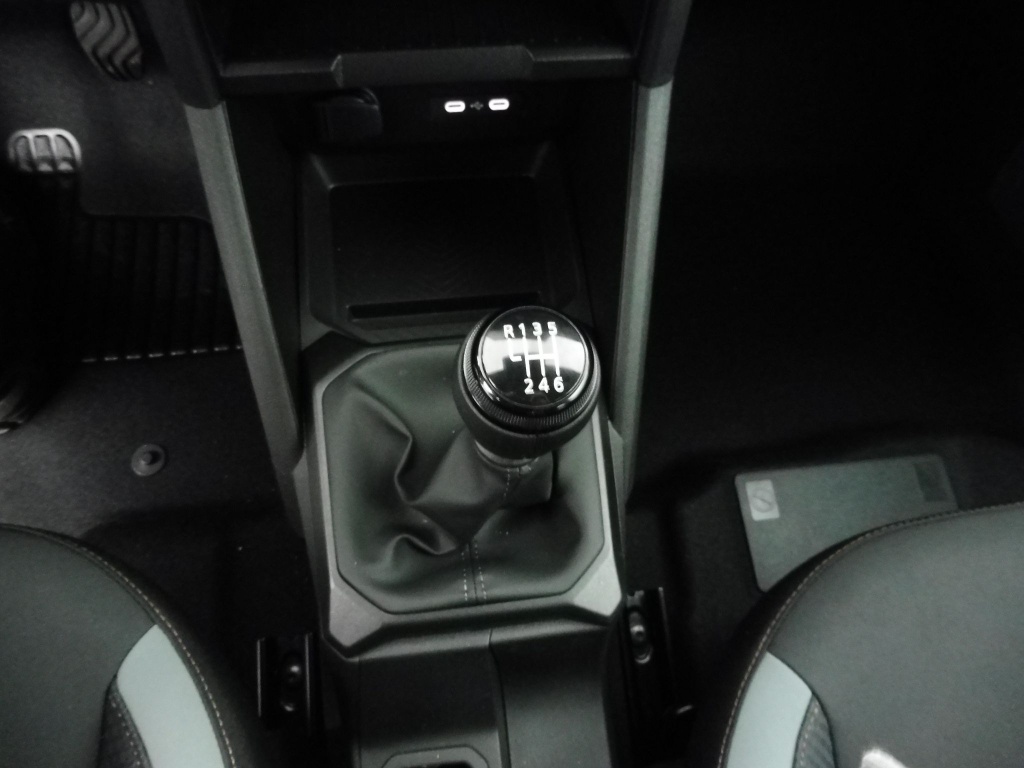 DACIA DUSTER 1.2 TCE MILD HYBRID 130CH EXTREME 4X2 - ref: 70543 - Photo 14