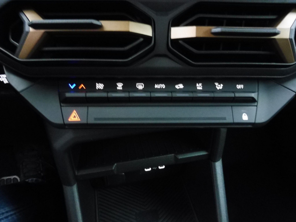 DACIA DUSTER 1.2 TCE MILD HYBRID 130CH EXTREME 4X2 - ref: 70549 - Photo 7