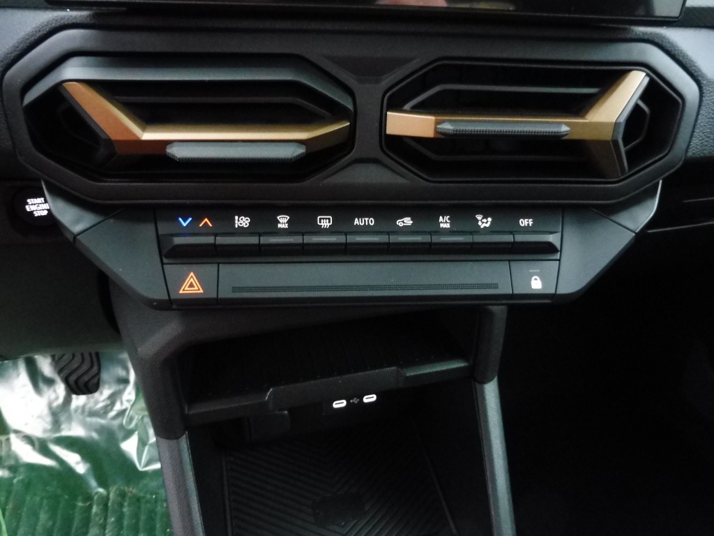 DACIA DUSTER 1.2 TCE 130CH EXTREME 4X2 - ref: 70551 - Photo 7