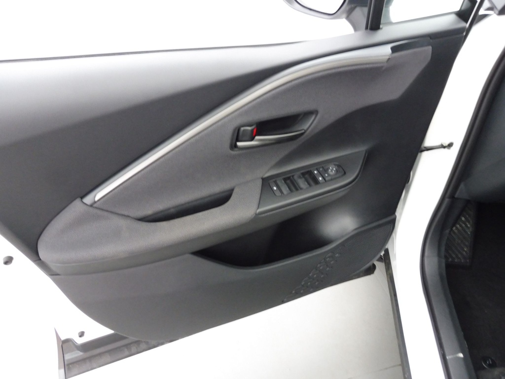 TOYOTA C-HR 1.8 140CH DYNAMIC NG23 - ref: 70657 - Photo 17