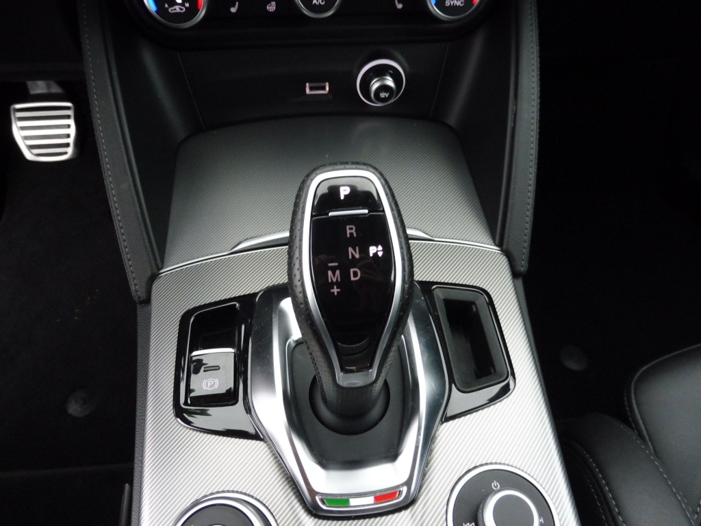 ALFA ROMEO Stelvio 2.2 DIESEL 160CH SPRINT AT8 - ref: 70844 - Photo 14