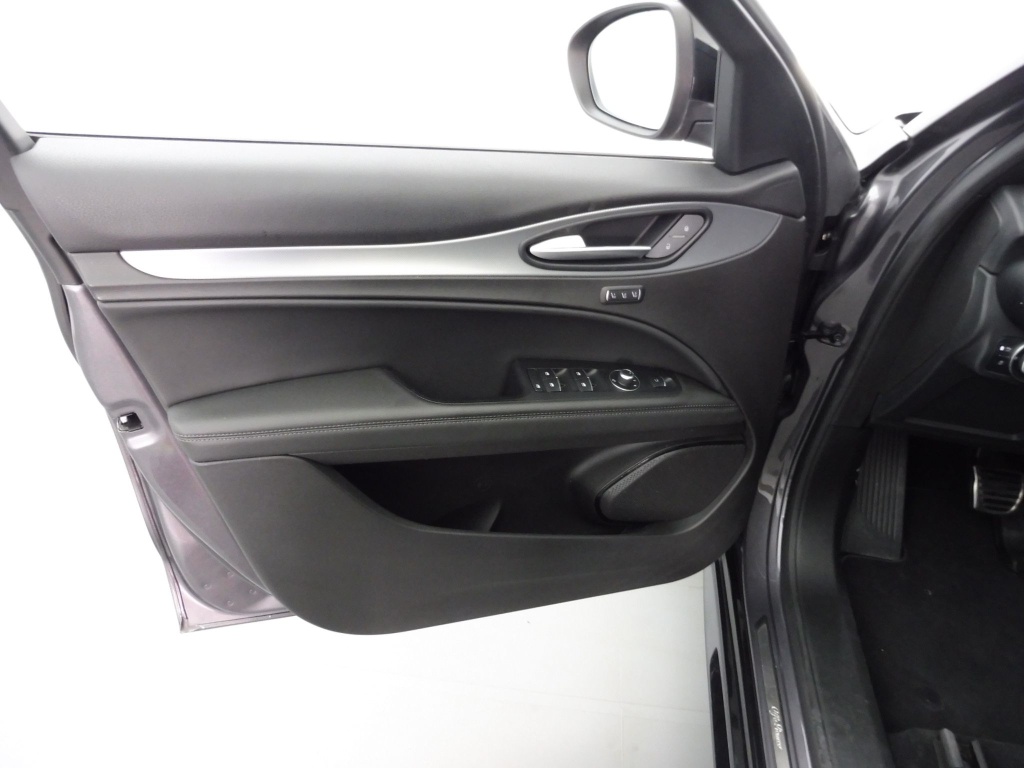 ALFA ROMEO Stelvio 2.2 DIESEL 160CH SPRINT AT8 - ref: 70844 - Photo 18