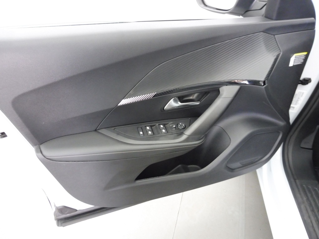 PEUGEOT 2008 1.2 PURETECH 130CH S&S ALLURE EAT8 - ref: 70982 - Photo 17