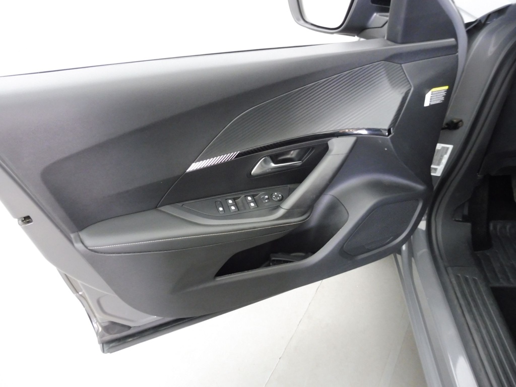 PEUGEOT 2008 1.2 100CH S&S ALLURE - ref: 70984 - Photo 17