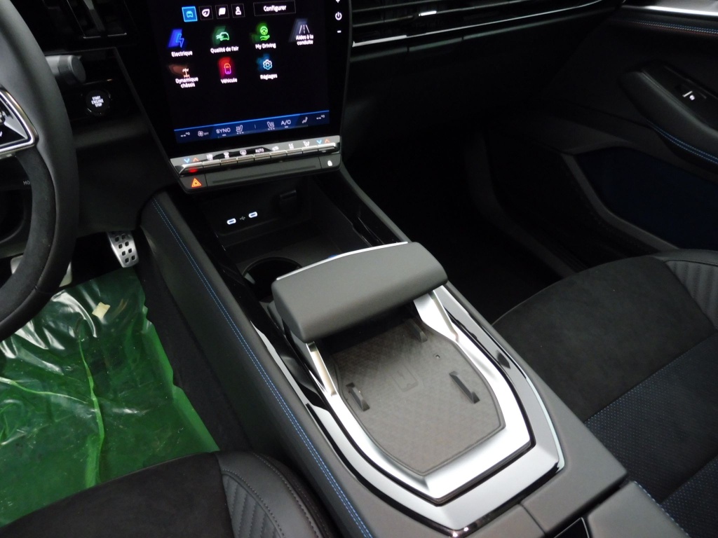 RENAULT RAFALE 1.2 E-TECH FULL HYBRID 200CH ESPRIT ALPINE - 25 - ref: 71041 - Photo 14