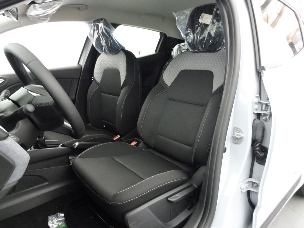 RENAULT Clio 1.5 BLUE DCI 100CH EVOLUTION - ref: 71183 - Photo 12