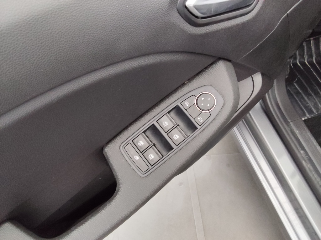 RENAULT Clio 1.5 BLUE DCI 100CH EVOLUTION GSR2 - ref: 71383 - Photo 17