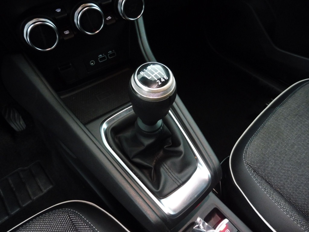 RENAULT Captur 1.0 TCE 90CH TECHNO - ref: 71585 - Photo 14