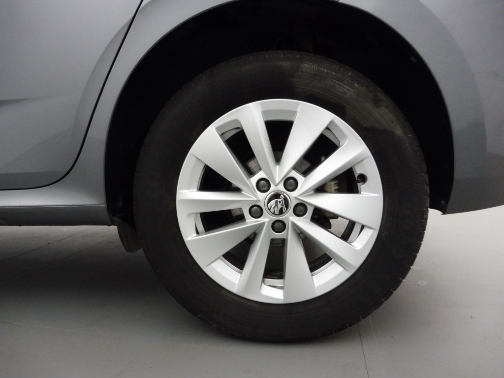 SKODA Kamiq 1.0 TSI 115CH SELECTION - ref: 72045 - Photo 10