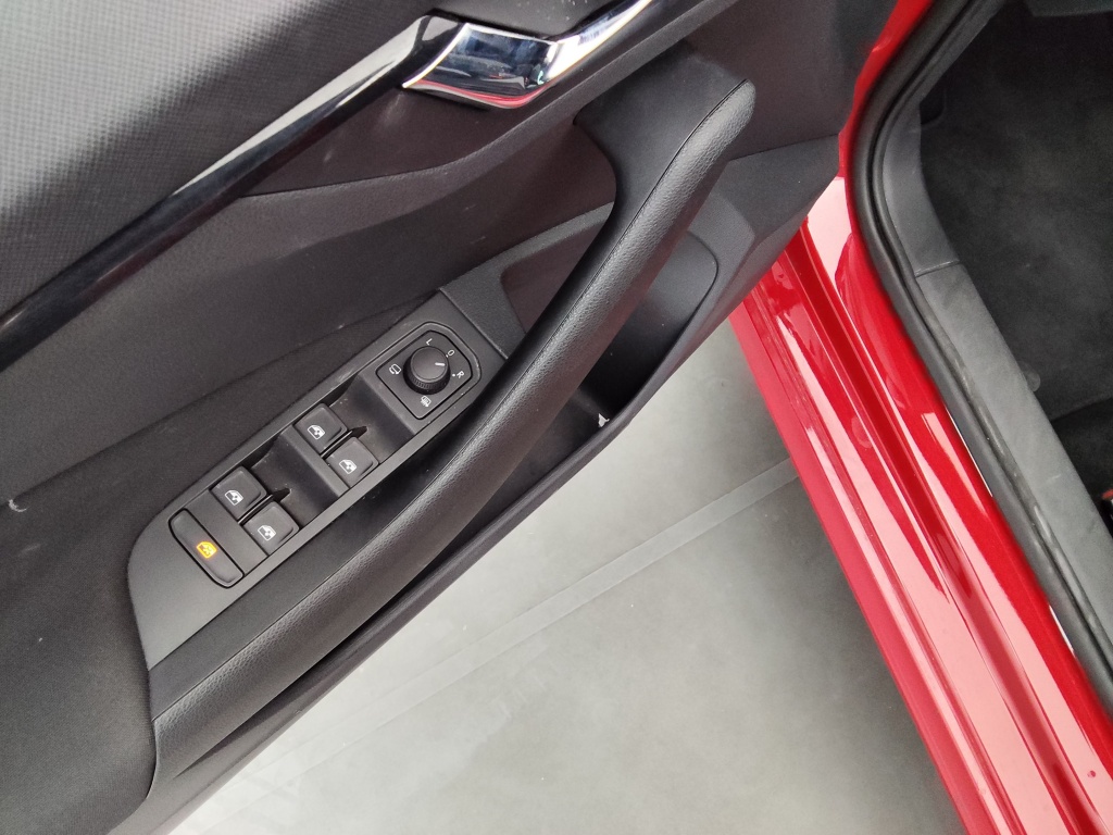 SKODA Kamiq 1.0 TSI 115CH SELECTION - ref: 72061 - Photo 17