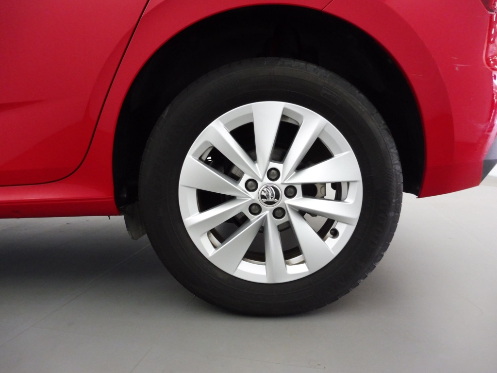 SKODA Kamiq 1.0 TSI 115CH SELECTION - ref: 72070 - Photo 11