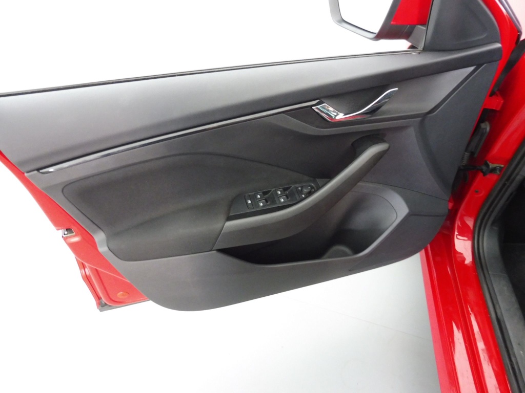 SKODA Kamiq 1.0 TSI 115CH SELECTION - ref: 72070 - Photo 17