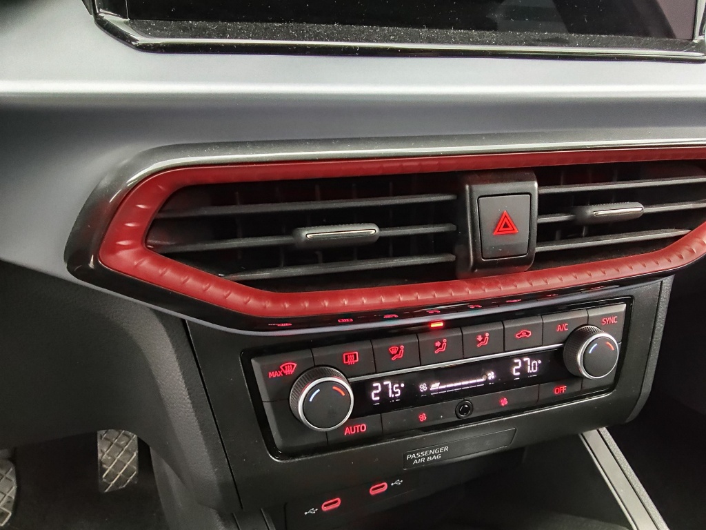 SEAT Ibiza 1.0 TSI 110CH FR - ref: 72144 - Photo 7