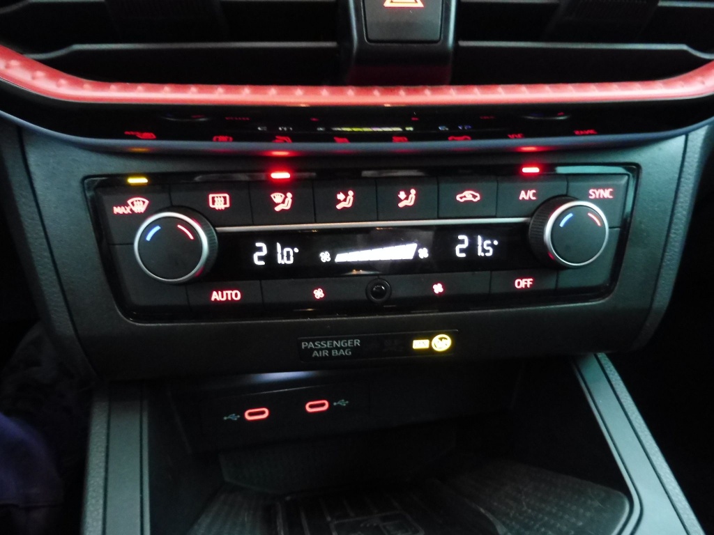 SEAT Ibiza 1.0 TSI 110CH FR - ref: 72147 - Photo 7