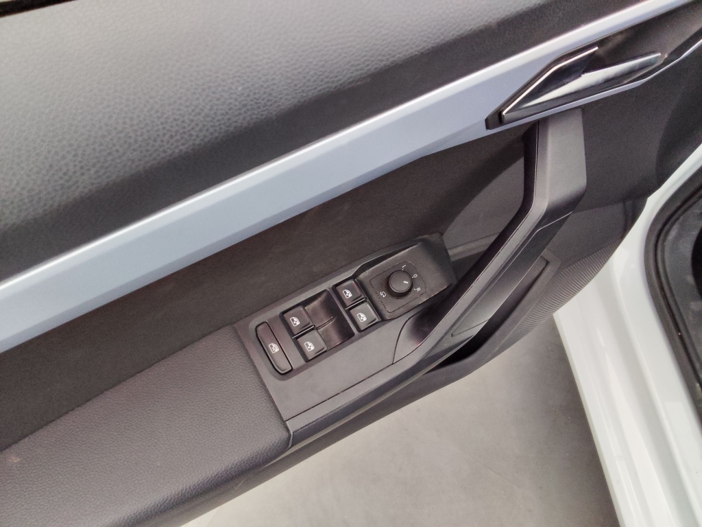 SEAT Ibiza 1.0 TSI 110CH FR - ref: 72159 - Photo 18