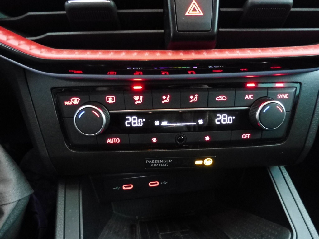 SEAT Ibiza 1.0 TSI 110CH FR - ref: 72179 - Photo 7