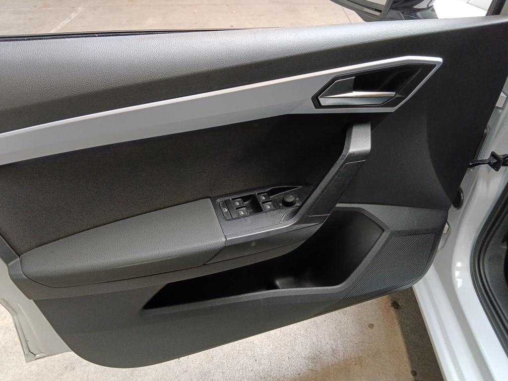 SEAT Ibiza 1.0 TSI 110CH FR - ref: 72189 - Photo 11