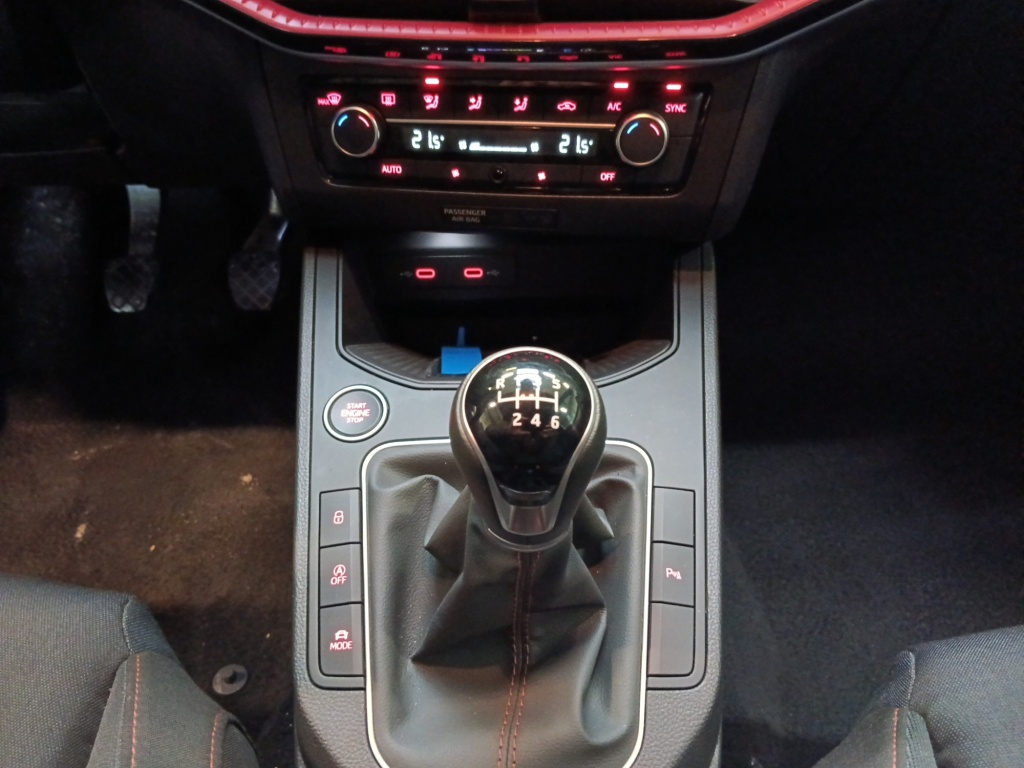 SEAT Ibiza 1.0 TSI 110CH FR - ref: 72197 - Photo 17