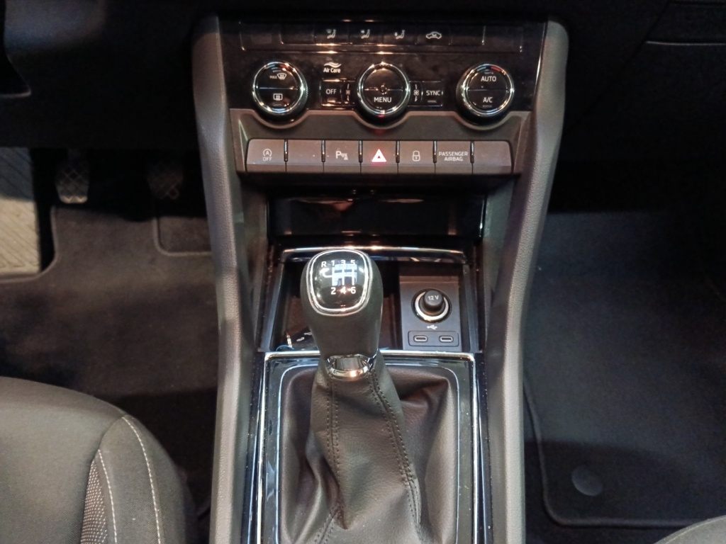 SKODA Karoq 2.0 TDI 115CH SELECTION - ref: 72219 - Photo 16