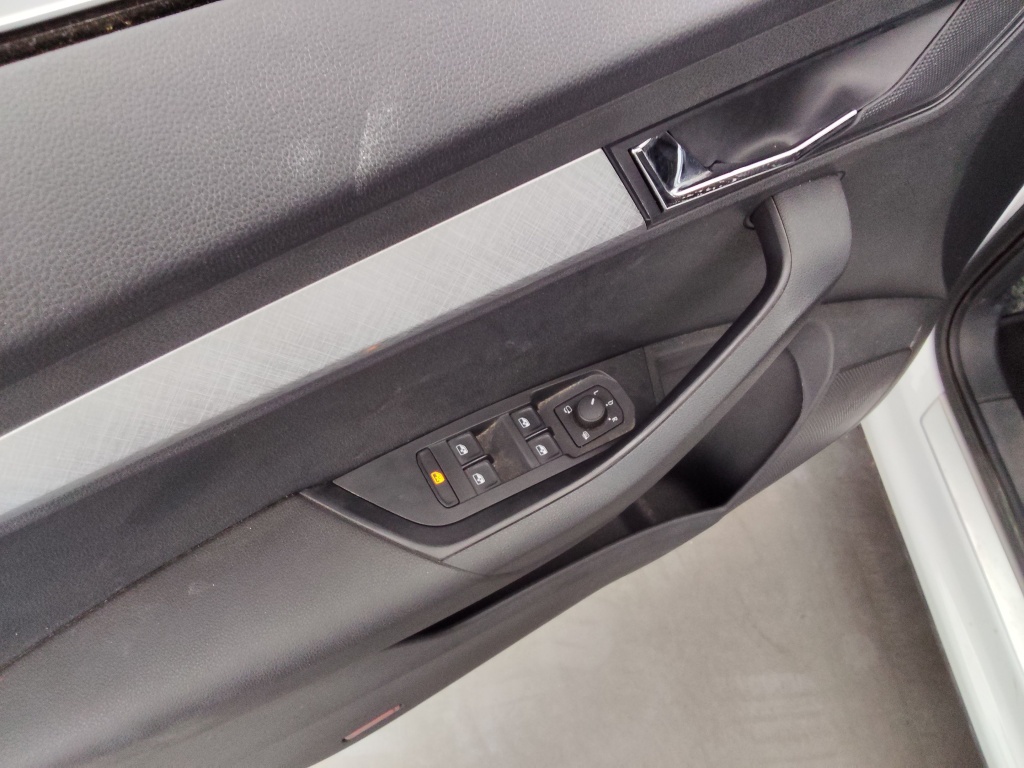 SKODA Karoq 2.0 TDI 115CH SELECTION - ref: 72250 - Photo 17