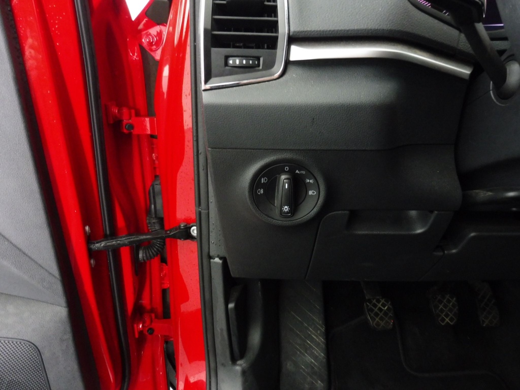 SKODA Karoq 2.0 TDI 115CH SELECTION - ref: 72263 - Photo 8