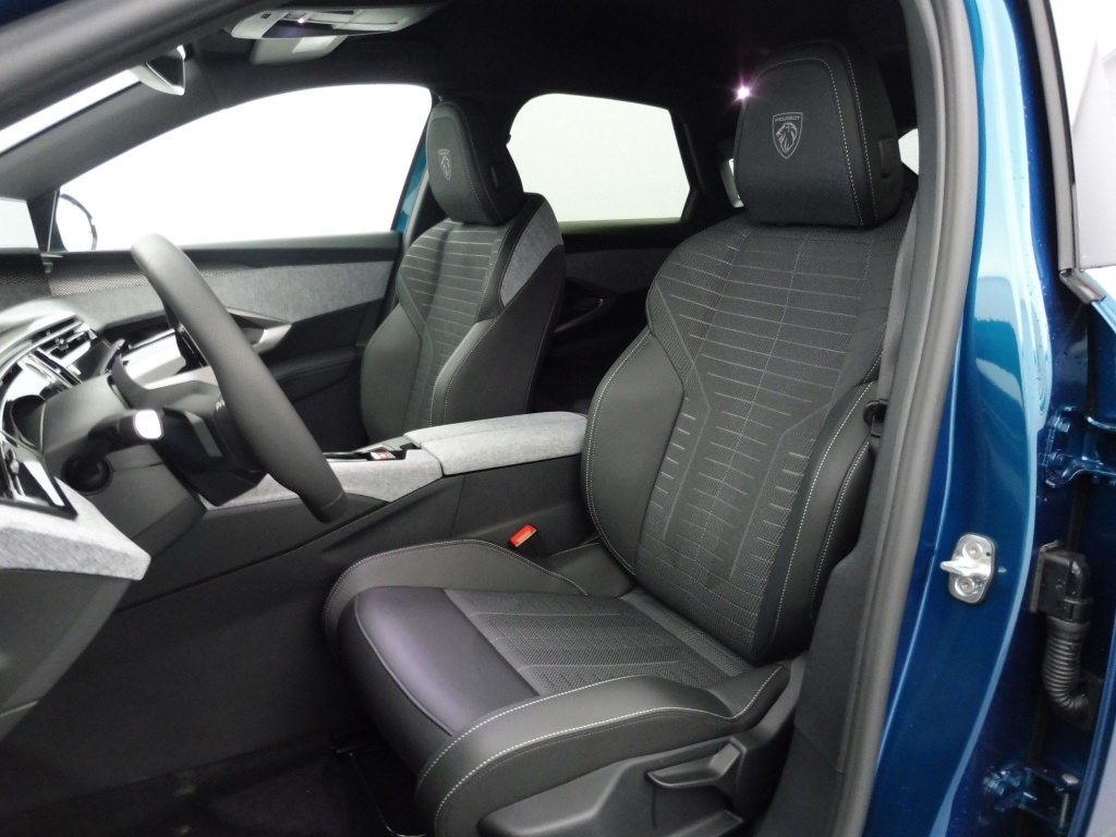 PEUGEOT 3008 1.2 HYBRID 145CH GT E-DCS6 - ref: 72300 - Photo 15