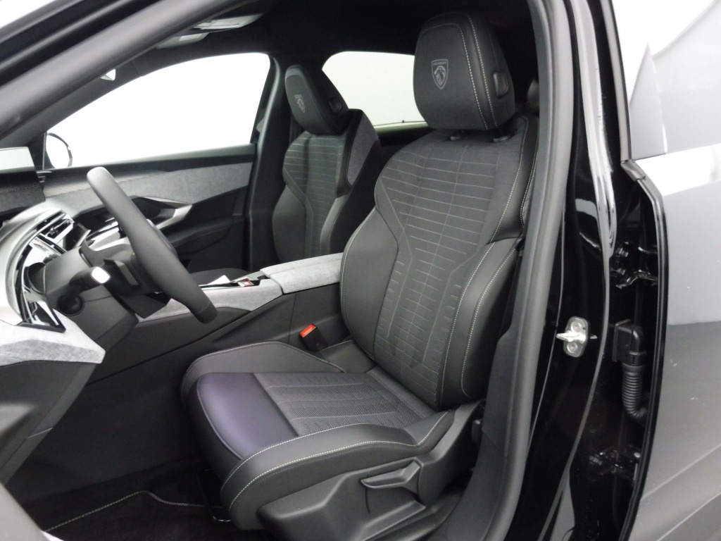 PEUGEOT 3008 1.2 HYBRID 145CH GT E-DCS6 - ref: 72305 - Photo 15