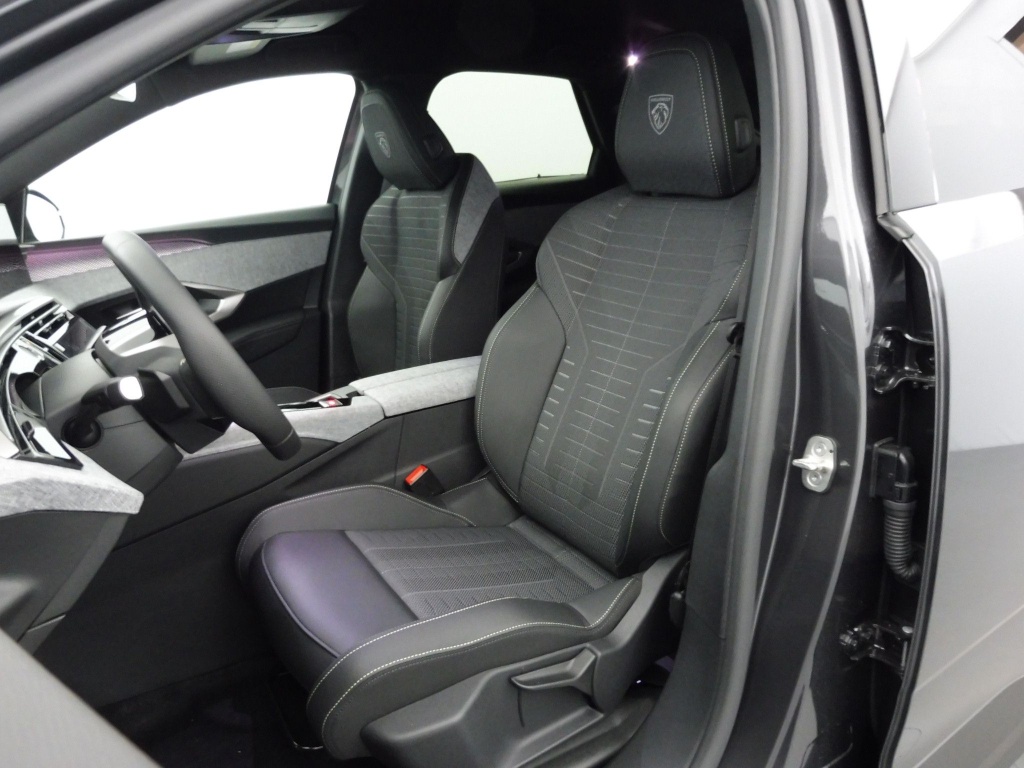 PEUGEOT 3008 1.2 HYBRID 145CH GT E-DCS6 - ref: 72313 - Photo 15