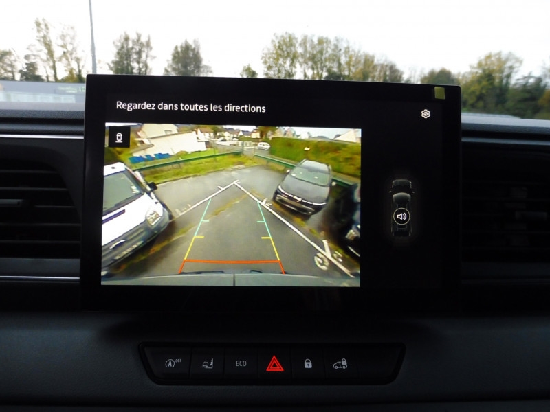 RENAULT Master F3500 L2H2 2.0 BLUE DCI 150CH EXTRA AUTO - 25 - ref: 72317 - Photo 15