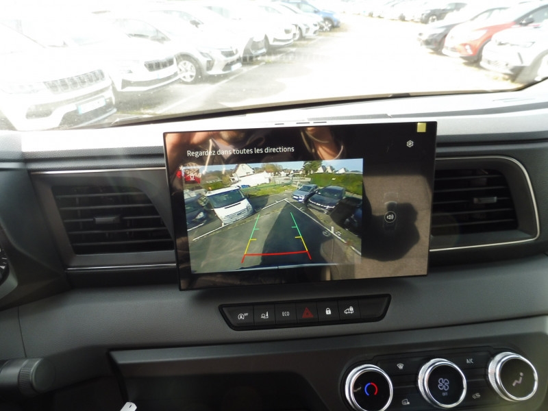 RENAULT Master F3500 L2H2 2.0 BLUE DCI 150CH EXTRA AUTO - 25 - ref: 72320 - Photo 11