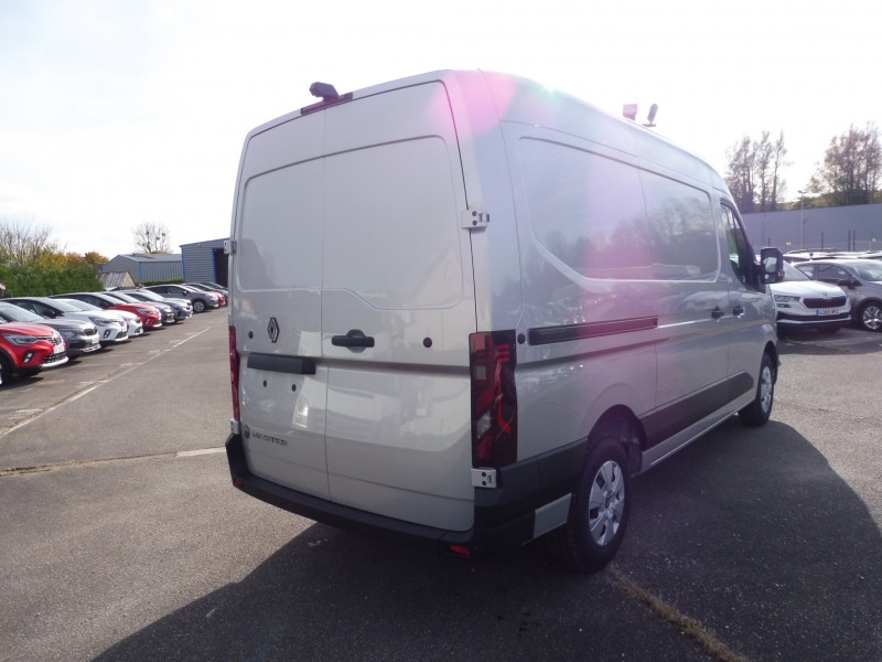 RENAULT Master F3500 L2H2 2.0 BLUE DCI 150CH EXTRA AUTO - 25 - ref: 72320 - Photo 2