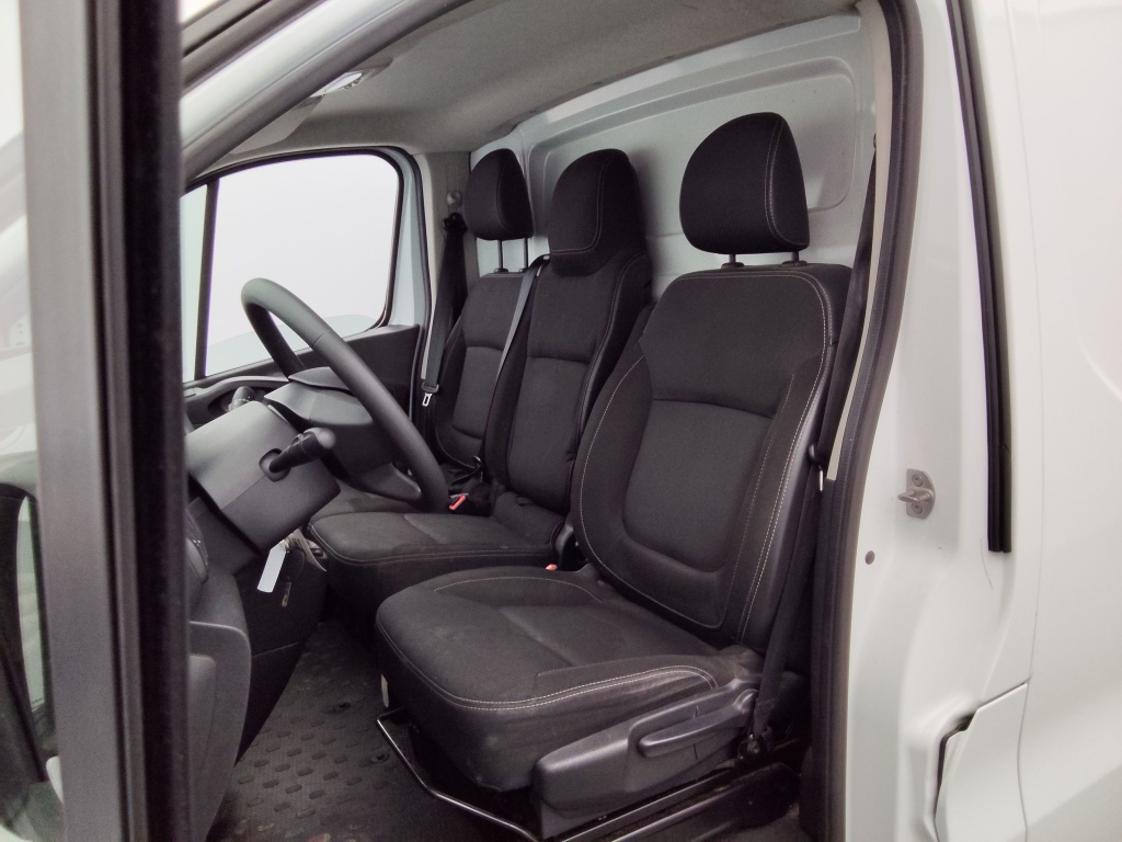 RENAULT Trafic L2H1 1300 2.0 DCI 120CH GRAND CONFORT S&S E6 - ref: 72341 - Photo 15