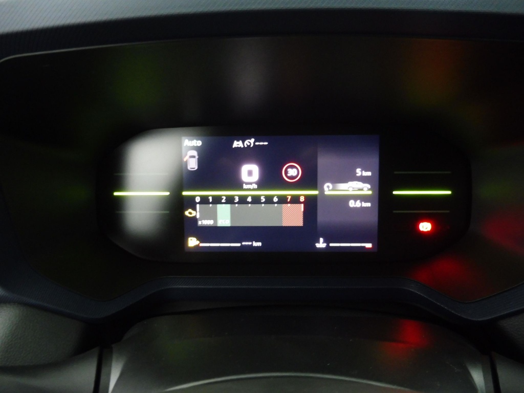 DACIA Bigster 1.2 MILD HYBRID 130CH EXPRESSION 4X4 - ref: 73605 - Photo 9