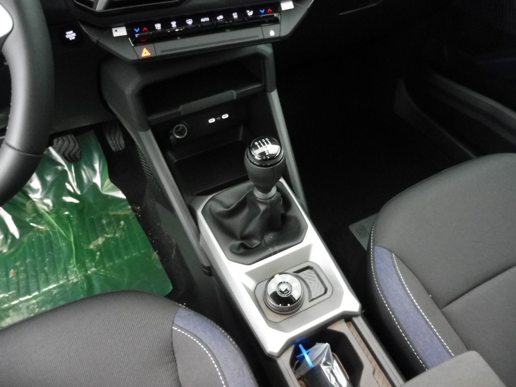 DACIA Bigster 1.2 MILD HYBRID 130CH EXPRESSION 4X4 - ref: 72383 - Photo 14